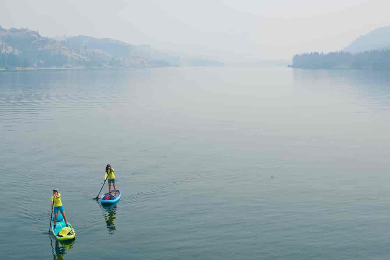 Paddling on the Spokane amid heavy wildfire smoke (Photo: Jed Conklin Photography)
