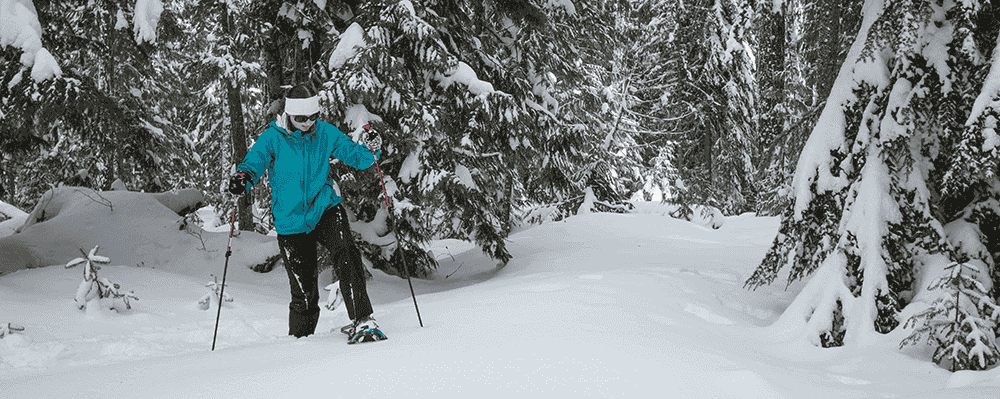 Photo of snowshoer by Jon Jonckers.