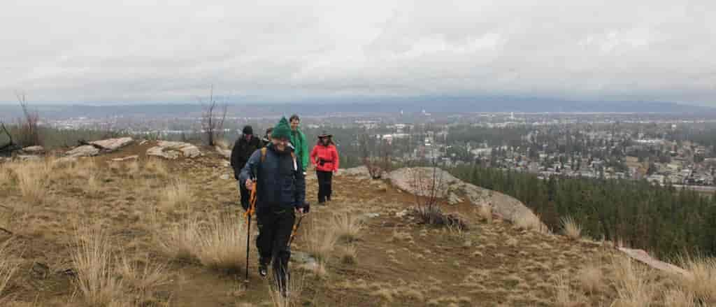 Winter hike to the end of the Cliffs Trail.